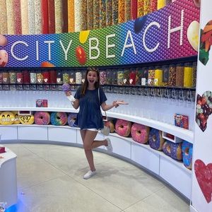 Meet your Posher, Ella